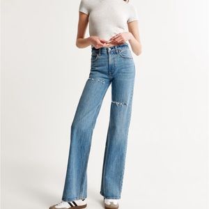 Abercrombie & Fitch High Rise 90s Relaxed Jean (size:26/2) - Worn Twice